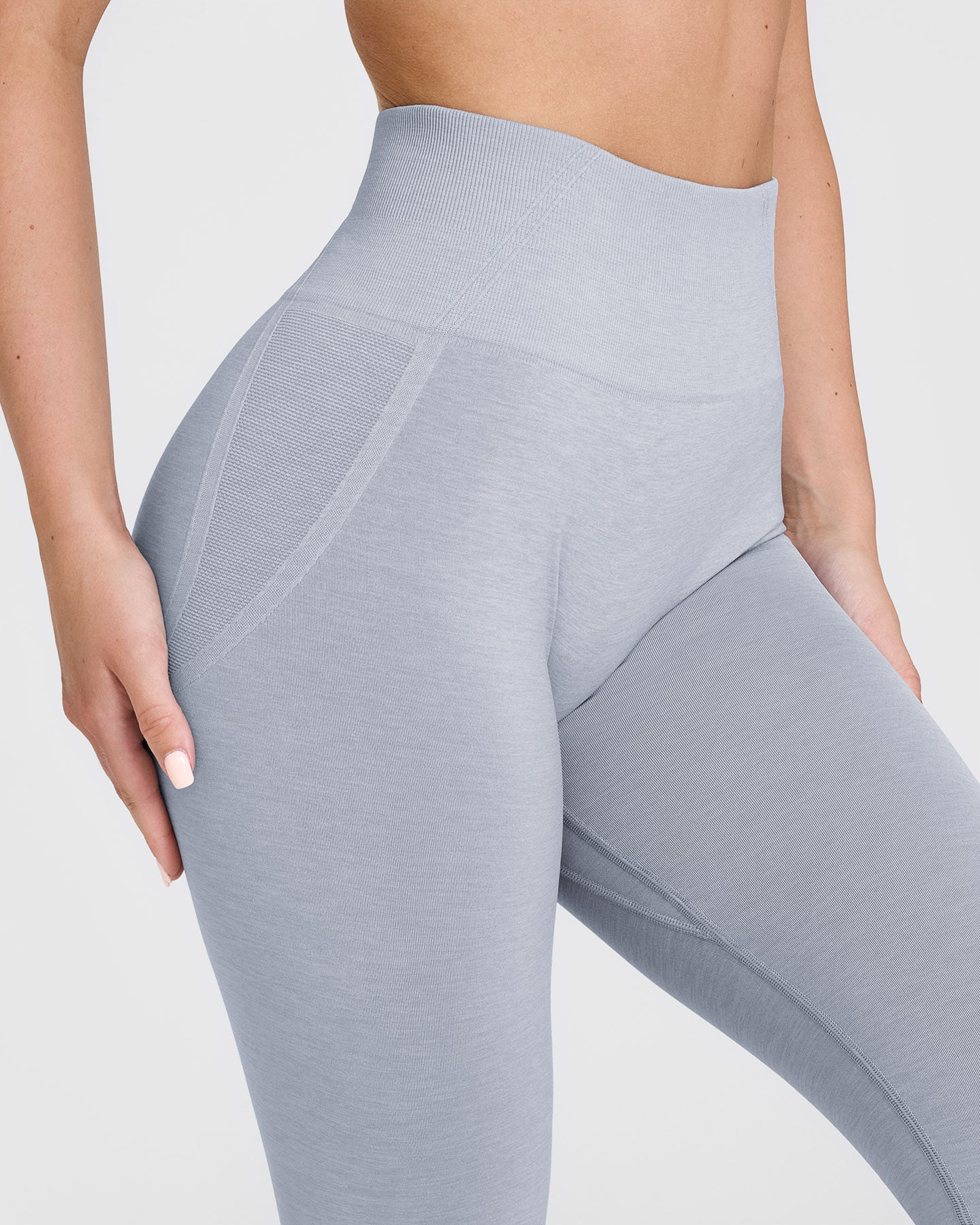 Effortless Seamless Leggings with White Logo | Metal Grey