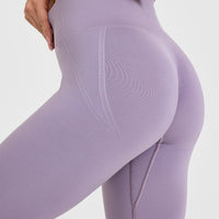 Effortless Seamless Leggings with White Logo | Soft Purple