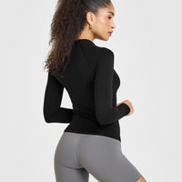 Go To Seamless Fitted Long Sleeve Top | Black