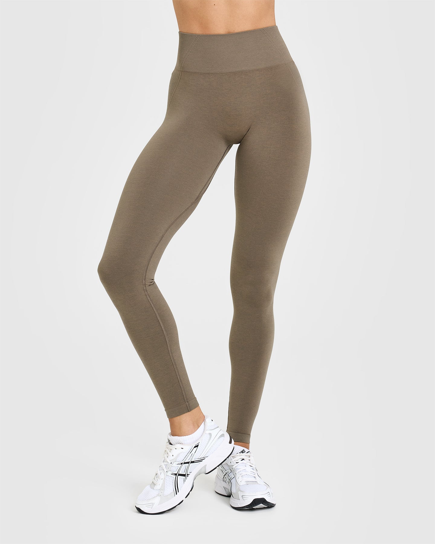 Effortless Seamless Leggings with White Logo | Moss Brown