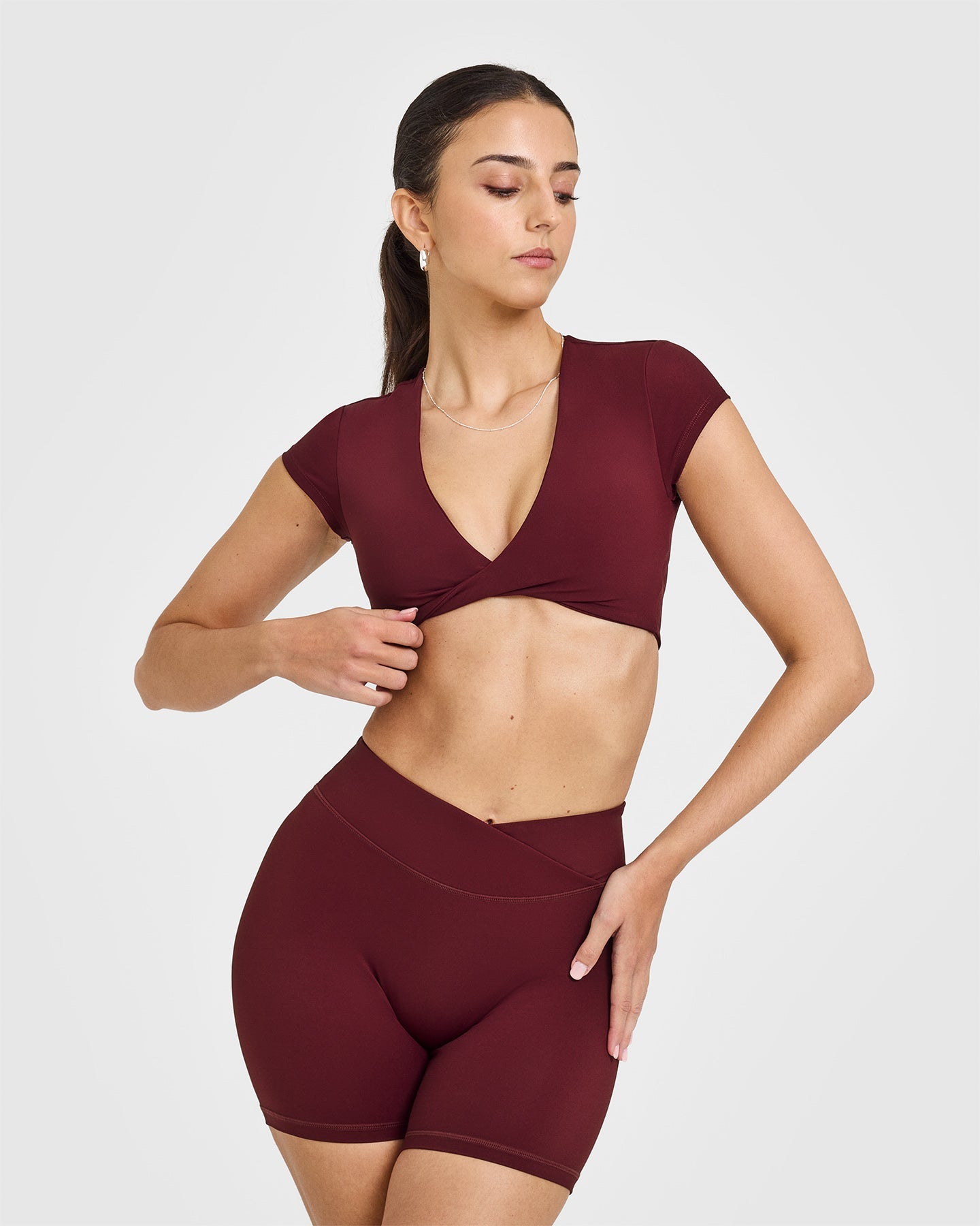 Unified Twist Front Short Sleeve Crop Top | Rosewood