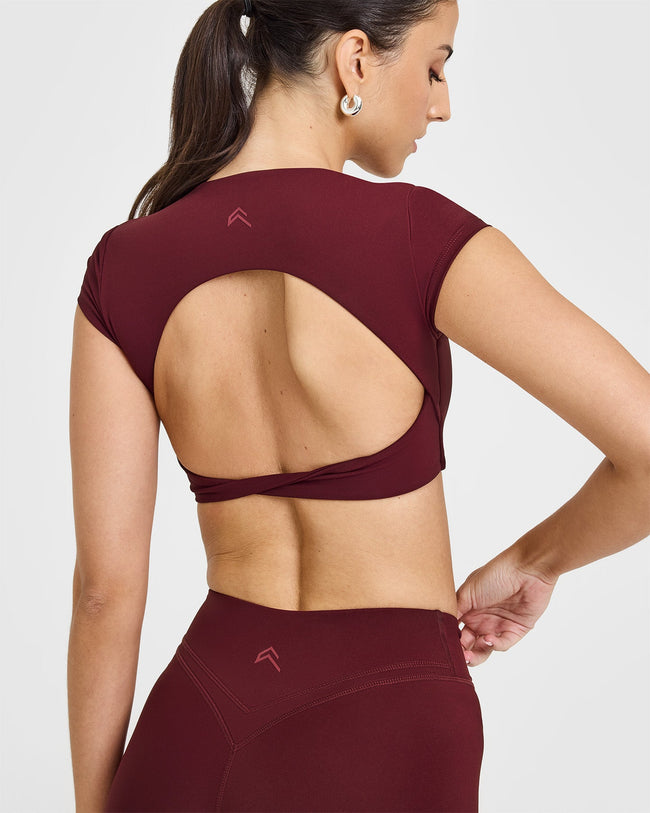 Unified Twist Front Short Sleeve Crop Top | Rosewood