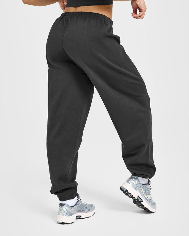 Lightweight Jogger With Athletic Graphic | Soft Black