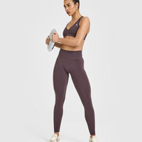 Effortless Seamless Leggings with White Logo | Umber Brown
