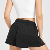 Foundations Oversized Oner 25 Shorts | Black