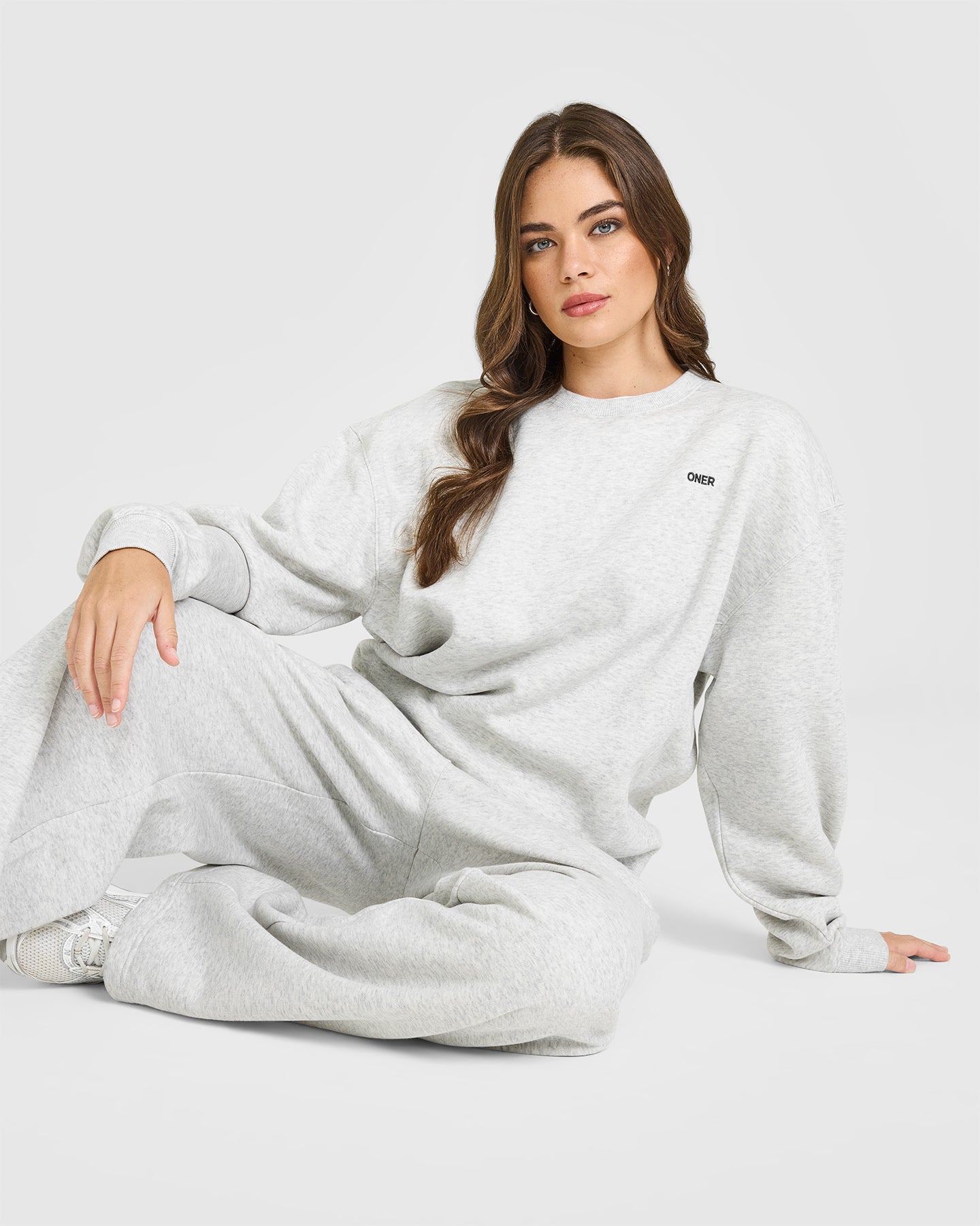 Foundations Crew Neck Sweatshirt | Light Grey Marl