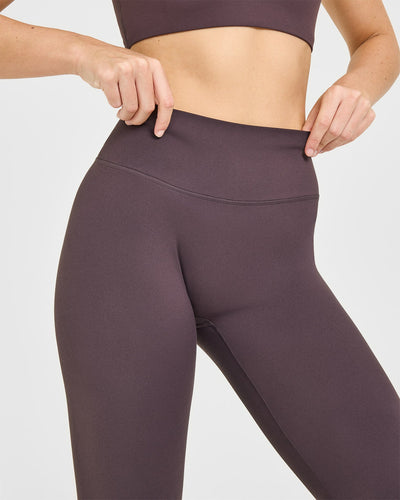 SoftMotion™ High Waisted Leggings | Dark Umber Brown