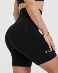 Effortless Seamless Cycling Shorts with White Logo | Black