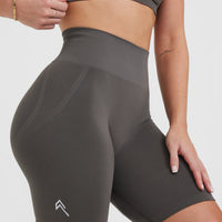 Effortless Seamless Cycling Shorts with White Logo | Deep Taupe