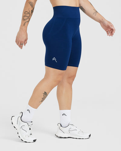 Effortless Seamless Cycling Shorts with White Logo | Midnight