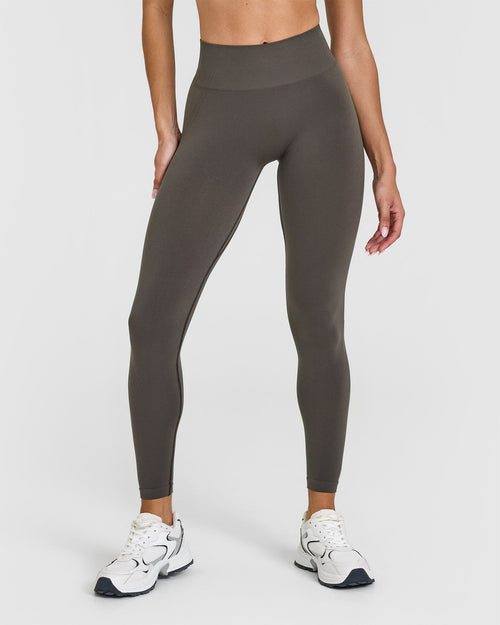 Oner Modal Effortless Seamless Leggings with White Logo | Deep Taupe