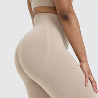 Effortless Seamless Leggings with White Logo | Mushroom Brown