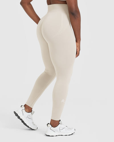 Effortless Seamless Leggings with White Logo | Sand
