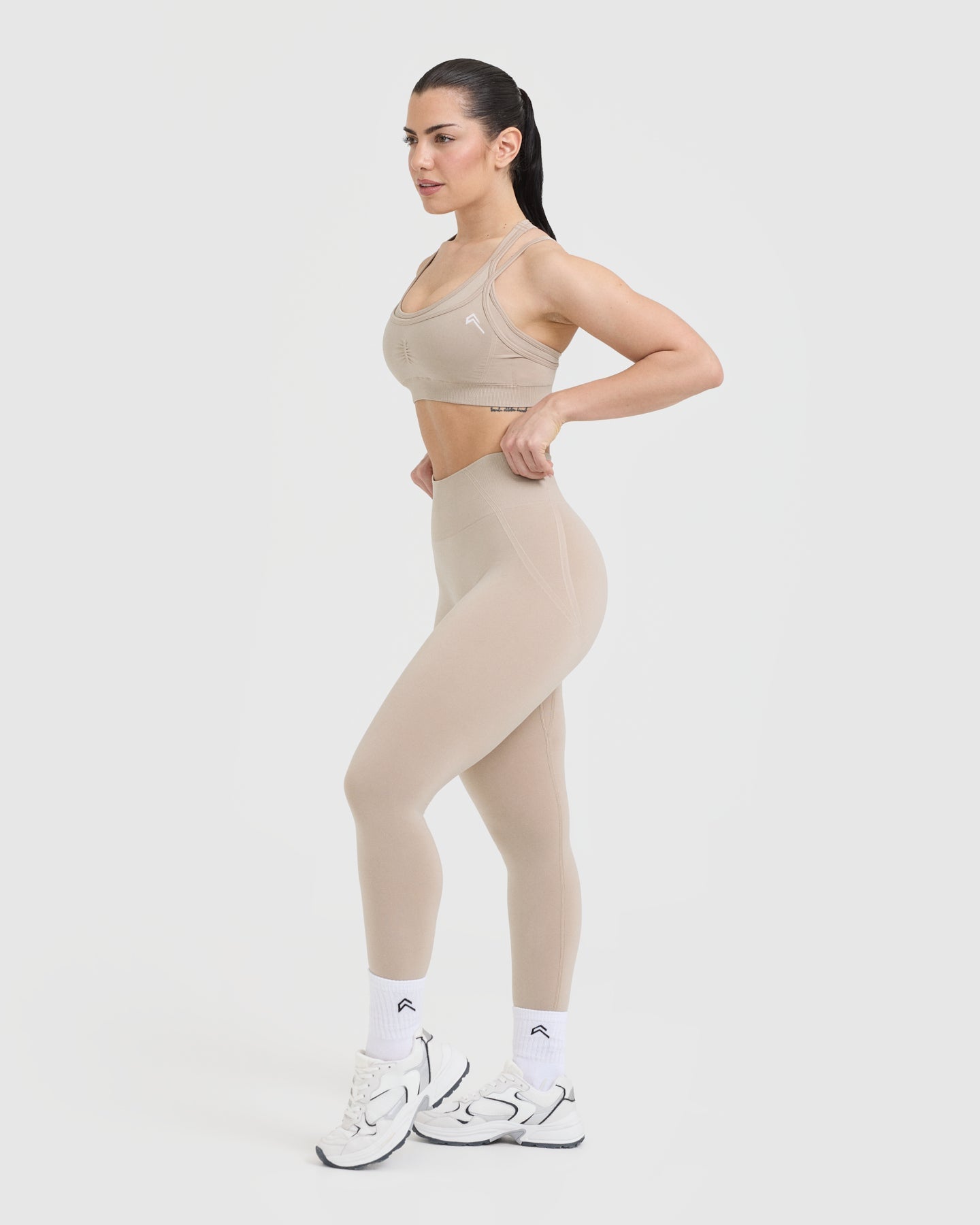 Effortless Seamless Layered Sports Bra with White Logo | Mushroom Brown