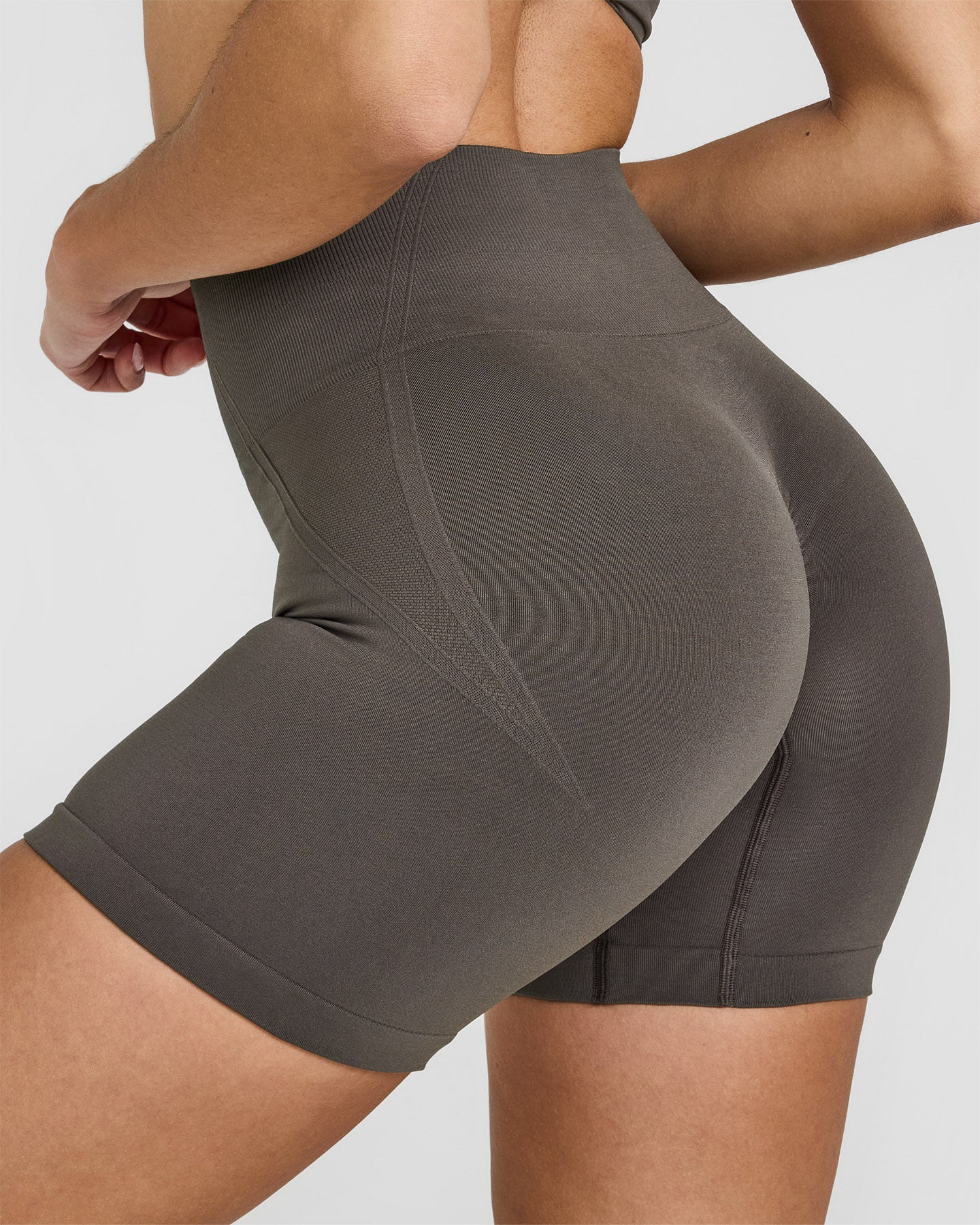 Effortless Seamless Shorts with White Logo | Deep Taupe
