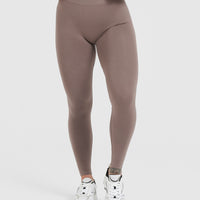 Effortless Seamless Leggings with White Logo | Washed Cool Brown