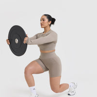 Go To Seamless Fitted Crop Long Sleeve Top | Minky