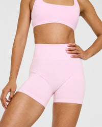 Effortless Seamless Shorts with White Logo | Chalk Pink