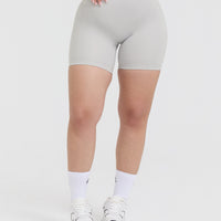 Timeless High Waisted Shorts 6" | Light Grey