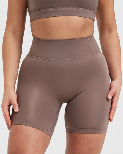 Timeless High Waisted Shorts 6" | Cool Brown