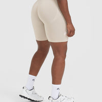 Effortless Seamless Cycling Shorts with White Logo | Sand