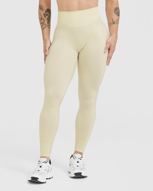 Effortless Seamless Leggings with White Logo | Vanilla