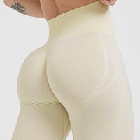 Effortless Seamless Leggings with White Logo | Vanilla