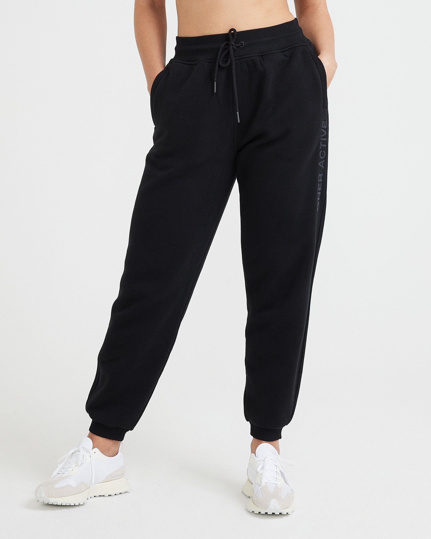 Classic Lounge Joggers | Black