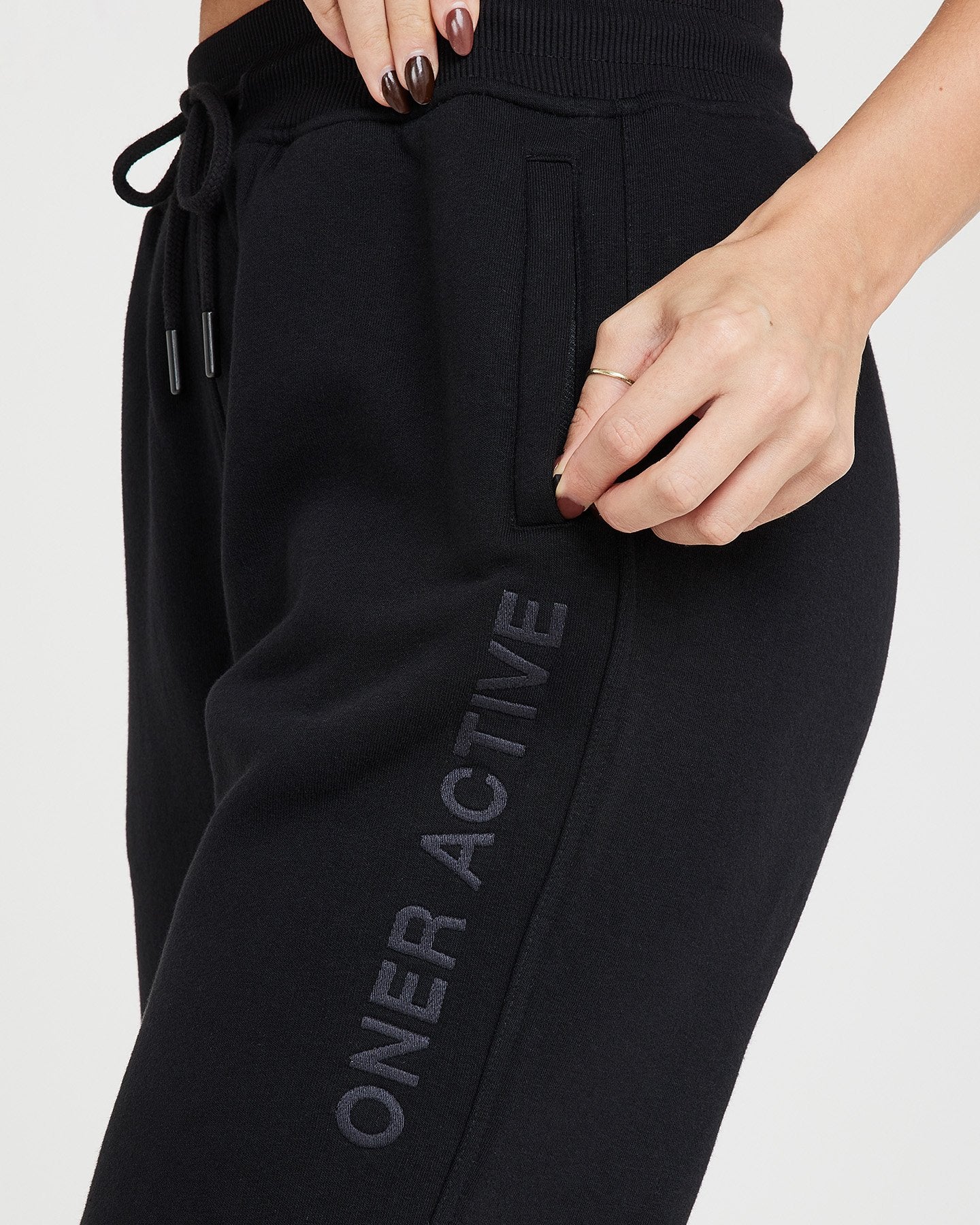 Classic Lounge Joggers | Black