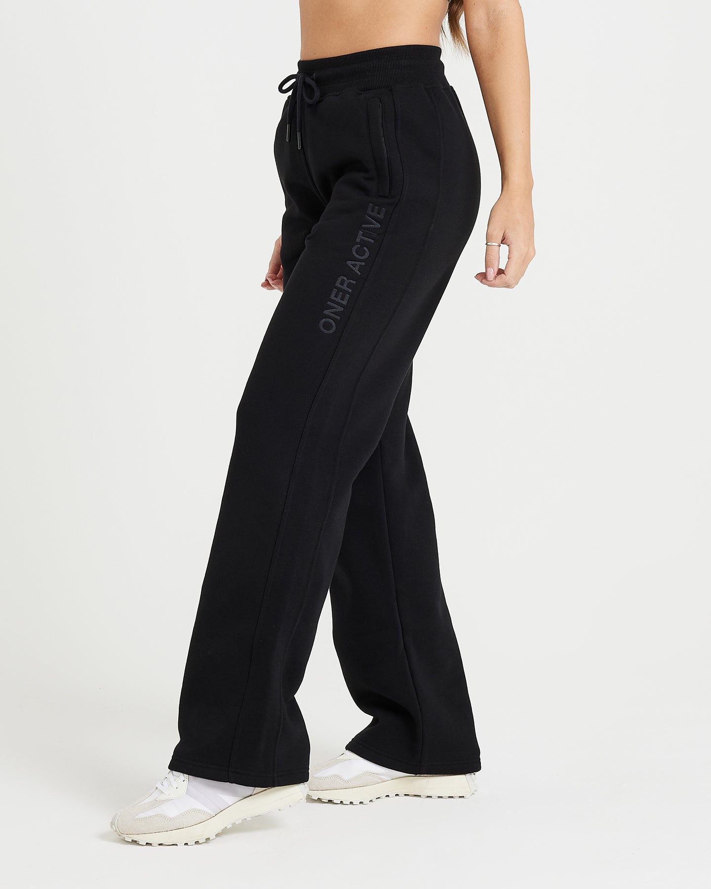 Classic Lounge Straight Leg Joggers | Black