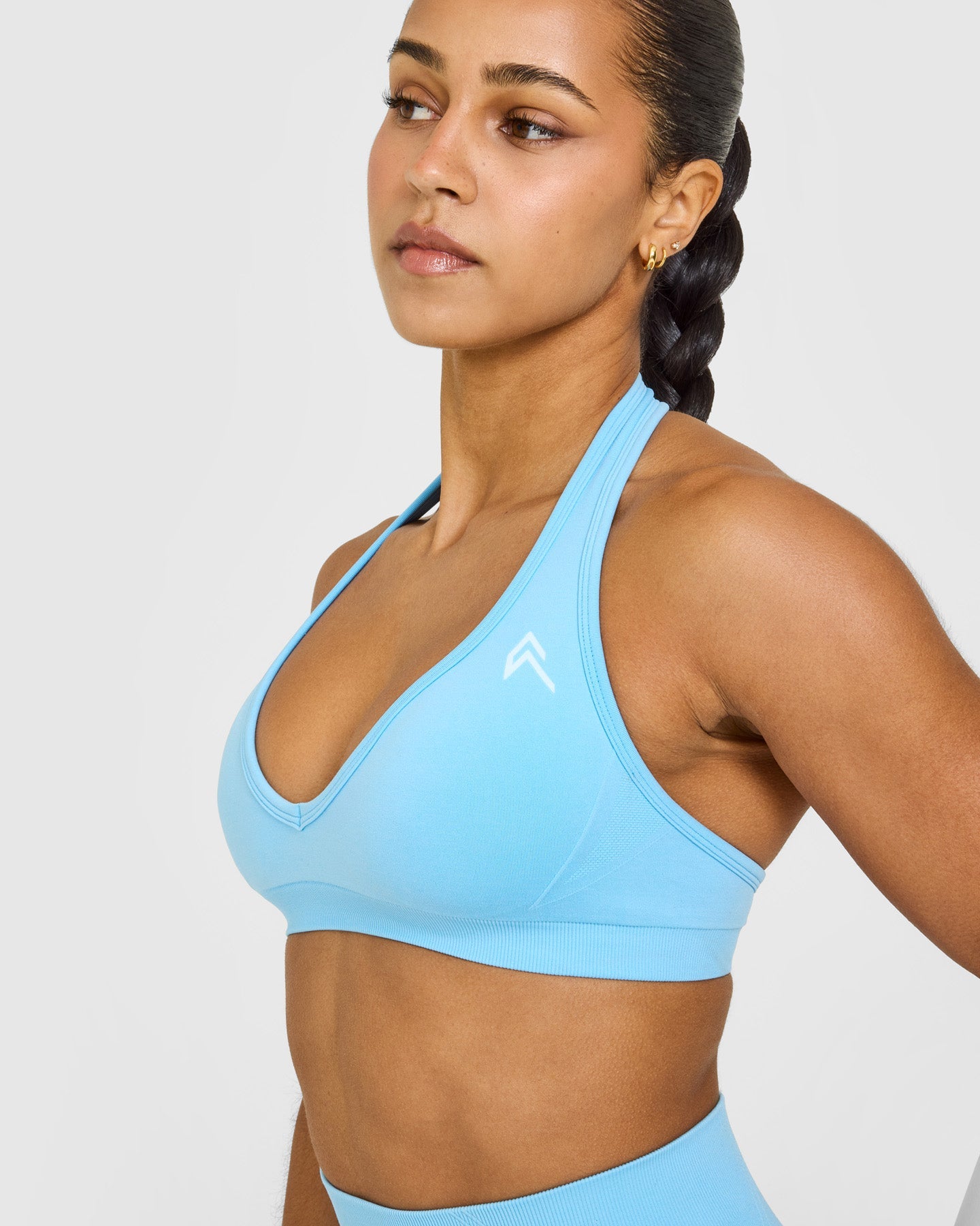 EffortlessLift™ Seamless Halter Neck Sports Bra with White Logo | Arctic Blue