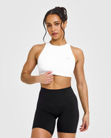EasyLift™ High Neck Sports Bra | White