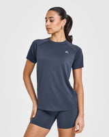 Go To Seamless Loose Top | True Blue