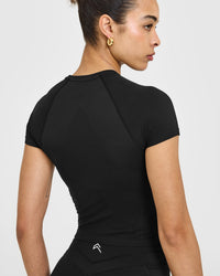 Go To Seamless Fitted Mid Top | Black