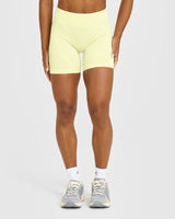 EnhanceLift™ Seamless Shorts | Pastel Yellow