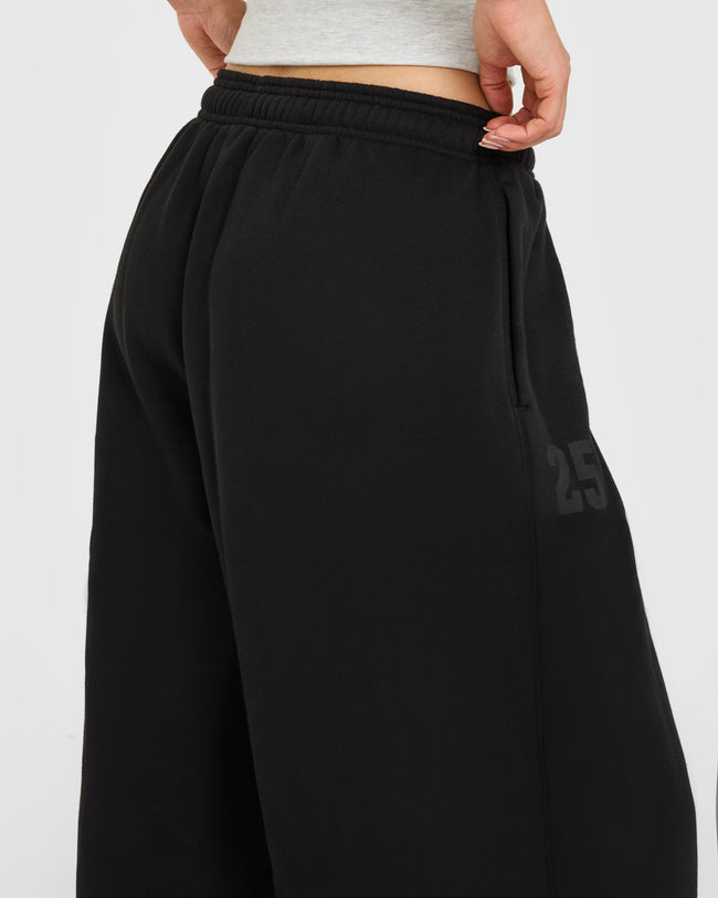 Foundations Oversized Oner 25 Straight Leg Joggers | Black