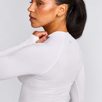 Oner Seamless Fitted Long Sleeve Mid Top | White