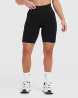 Effortless Seamless Cycling Shorts with White Logo | Black