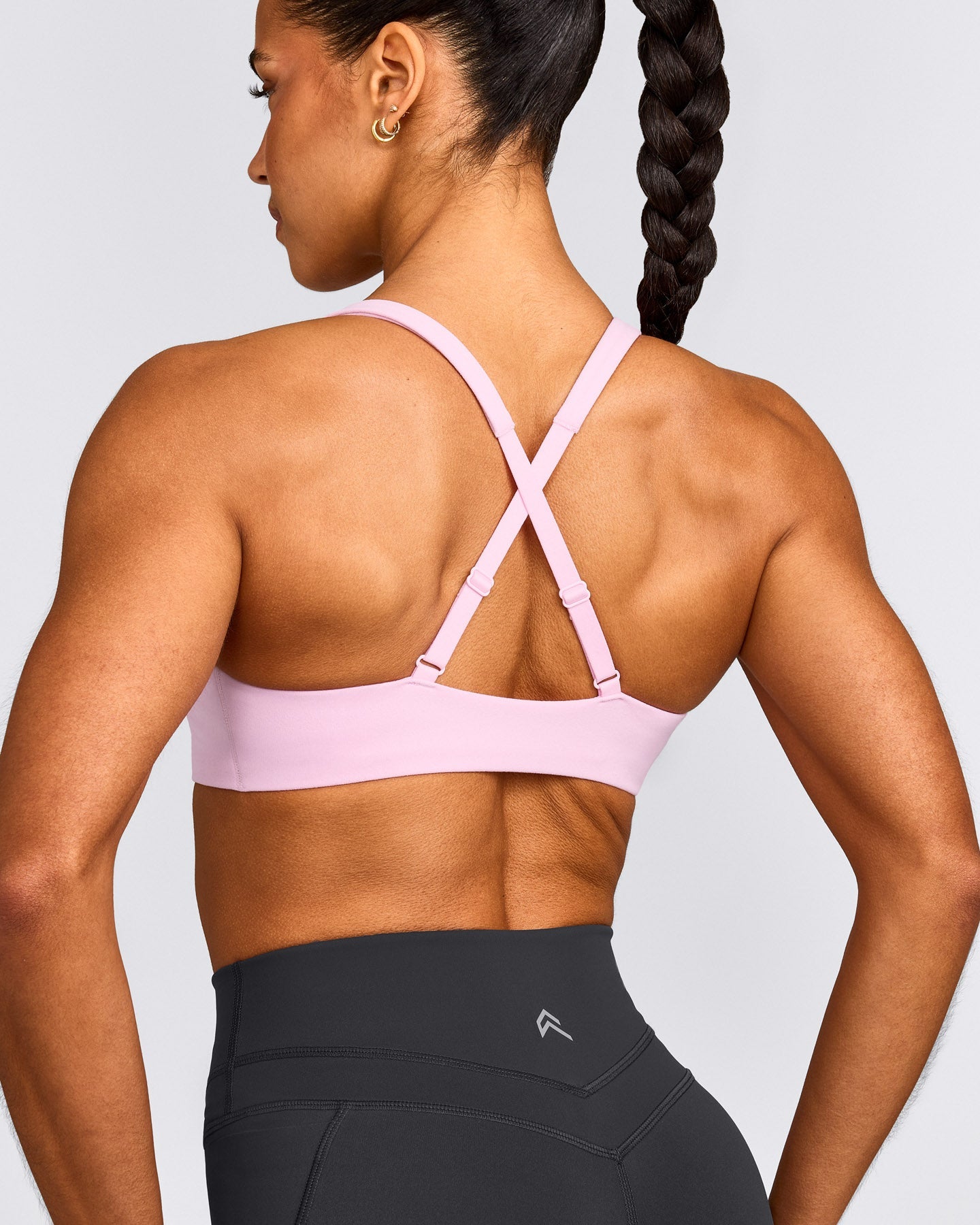 EasyLift™ Cross Back Sports Bra with Grey Logo | Chalk Pink