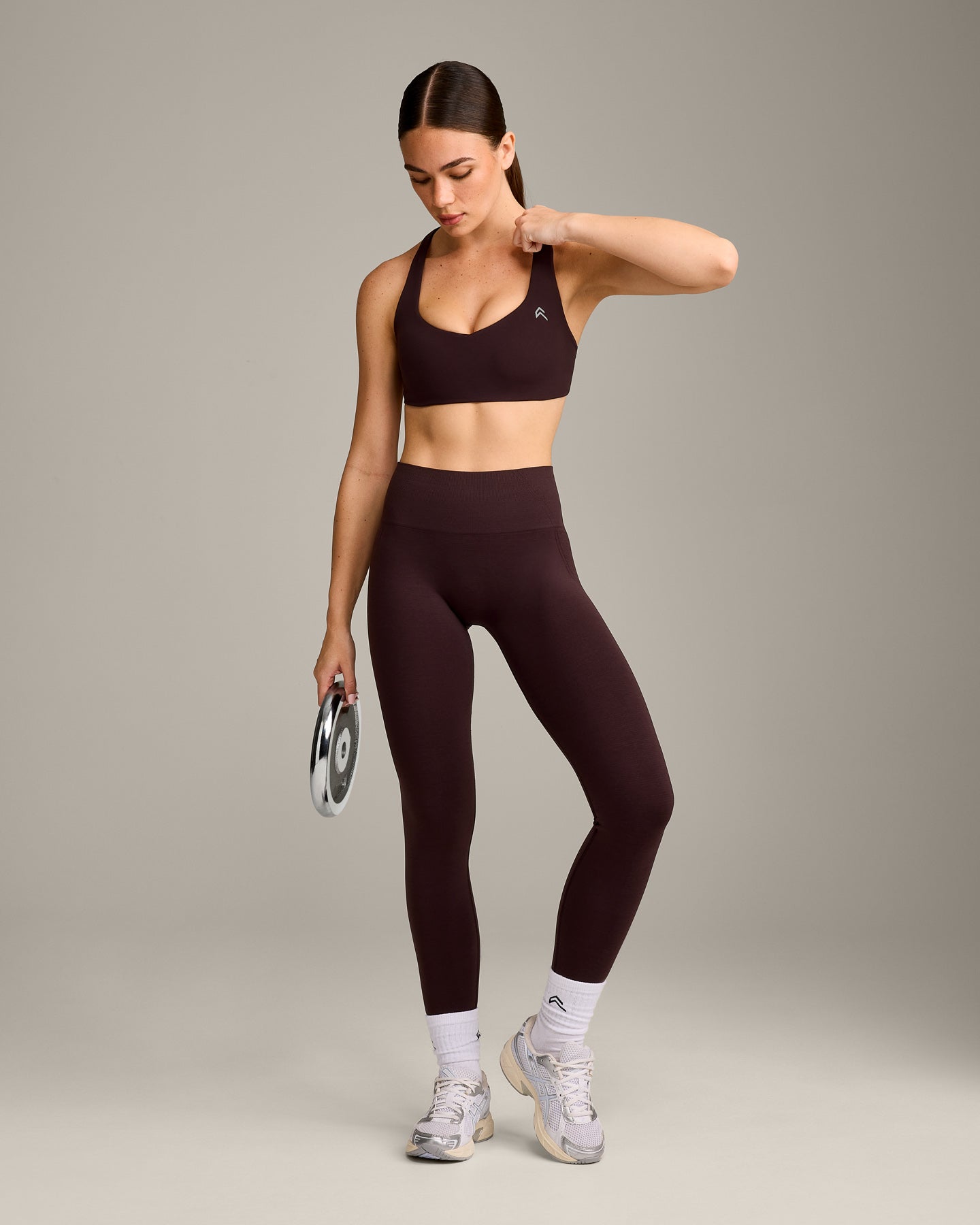 EasyLift™ Cross Back Sports Bra with Grey Logo | Plum Brown