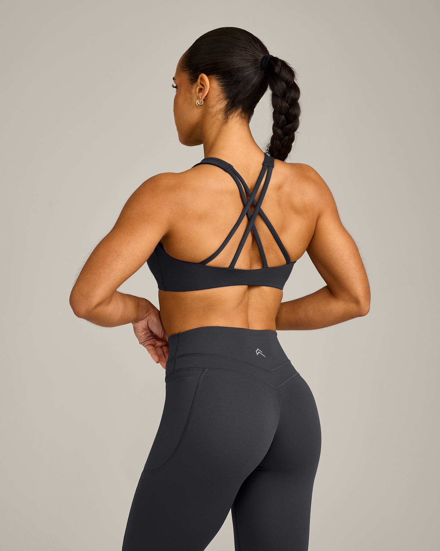EasyLift™ High Neck Sports Bra with Grey Logo | Coal