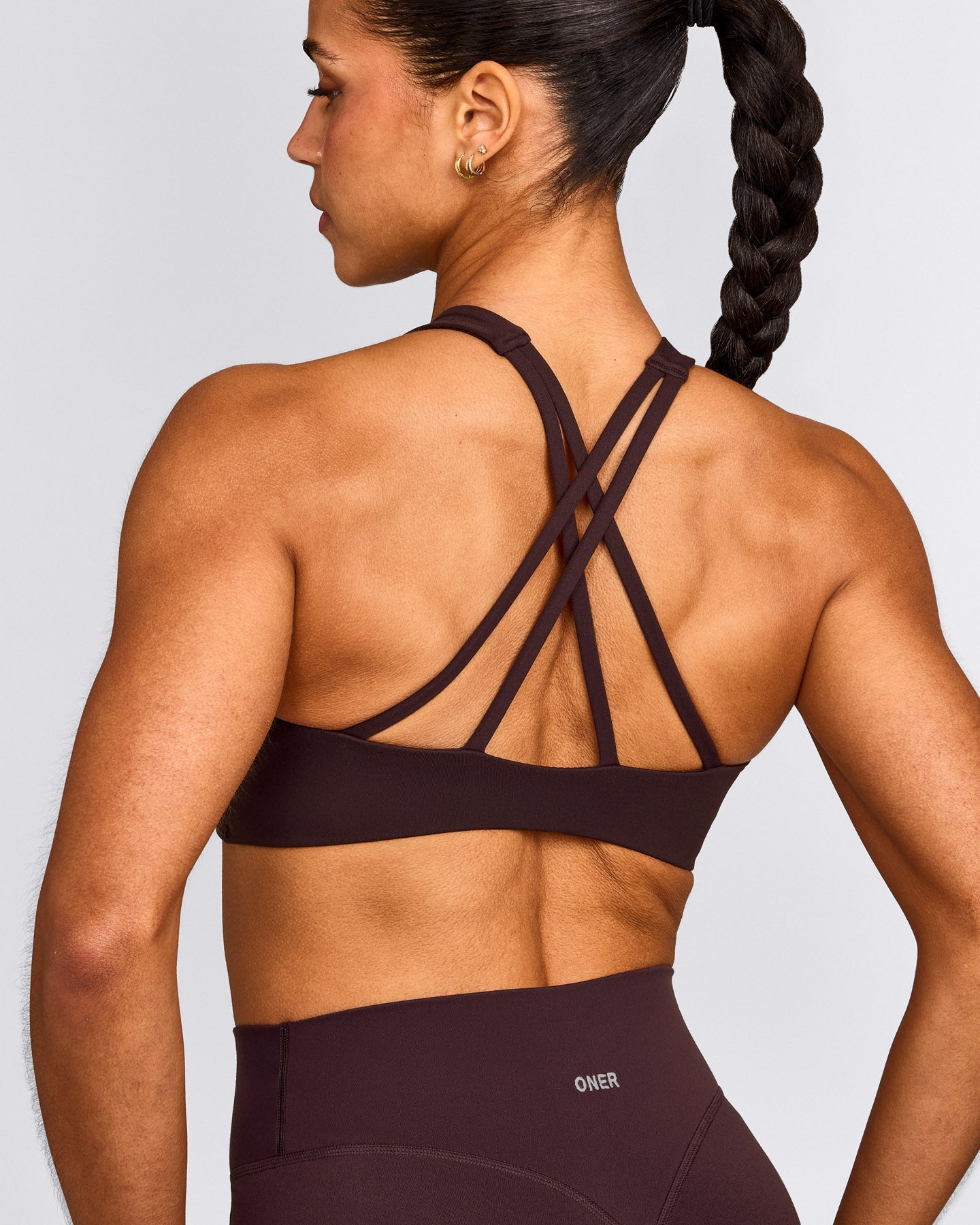 EasyLift™ High Neck Sports Bra with Grey Logo | Plum Brown