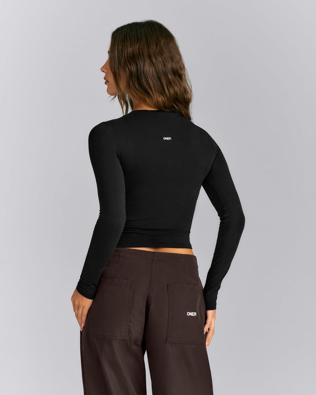 Fitted Cotton Long Sleeve Crew Neck Top | Black