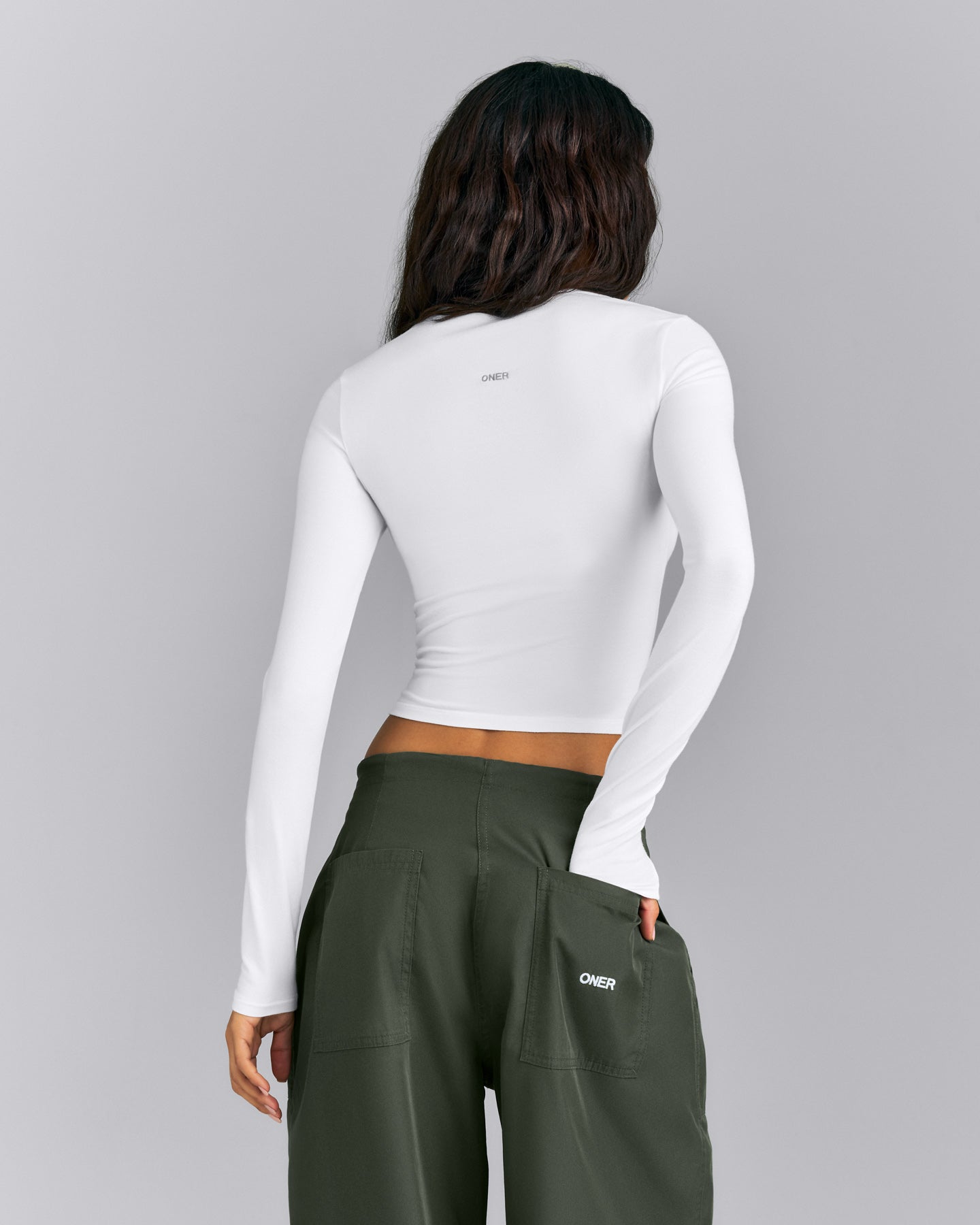 Fitted Cotton Long Sleeve Crew Neck Top | White