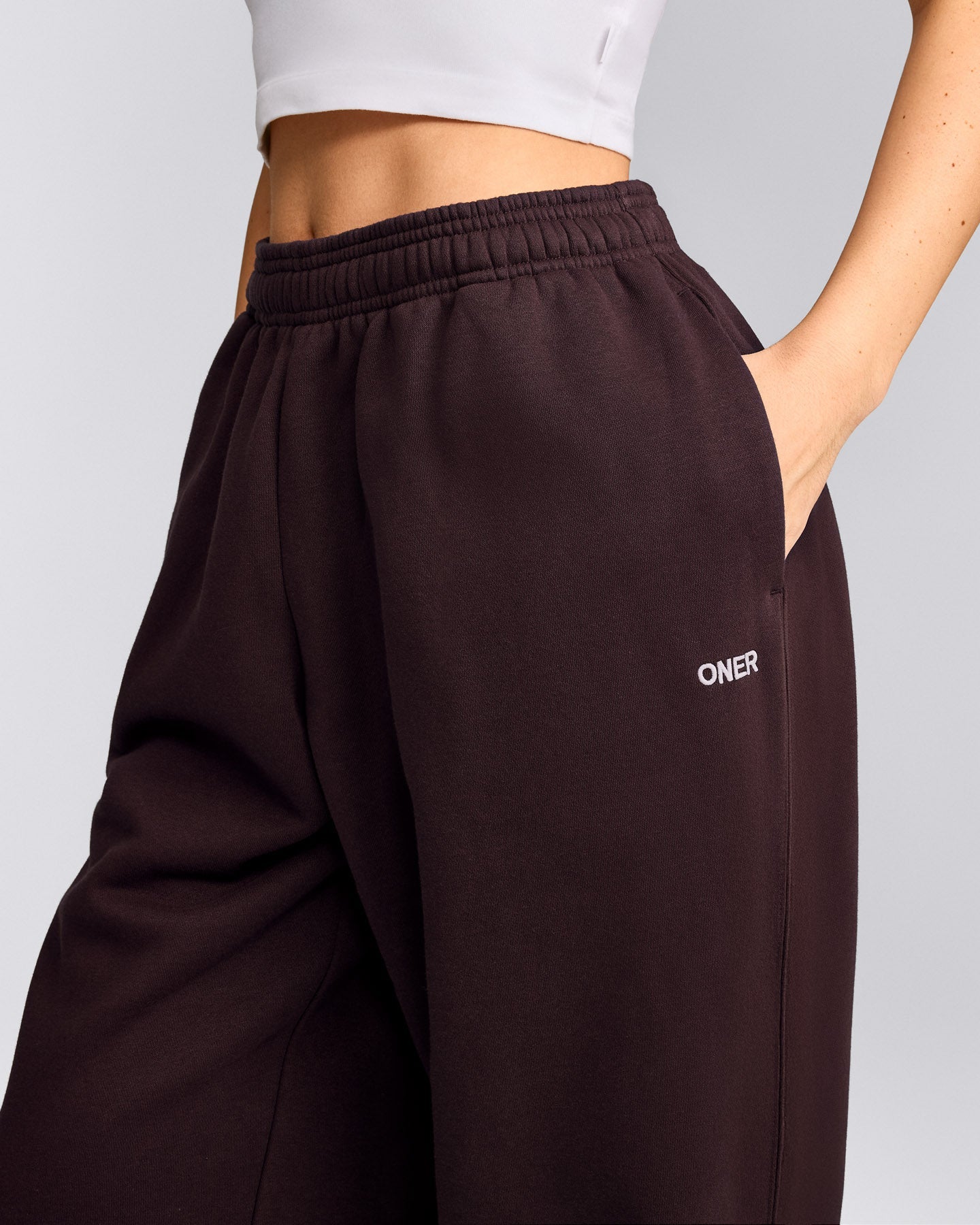 Foundations Cosy Oversized Joggers | Plum Brown