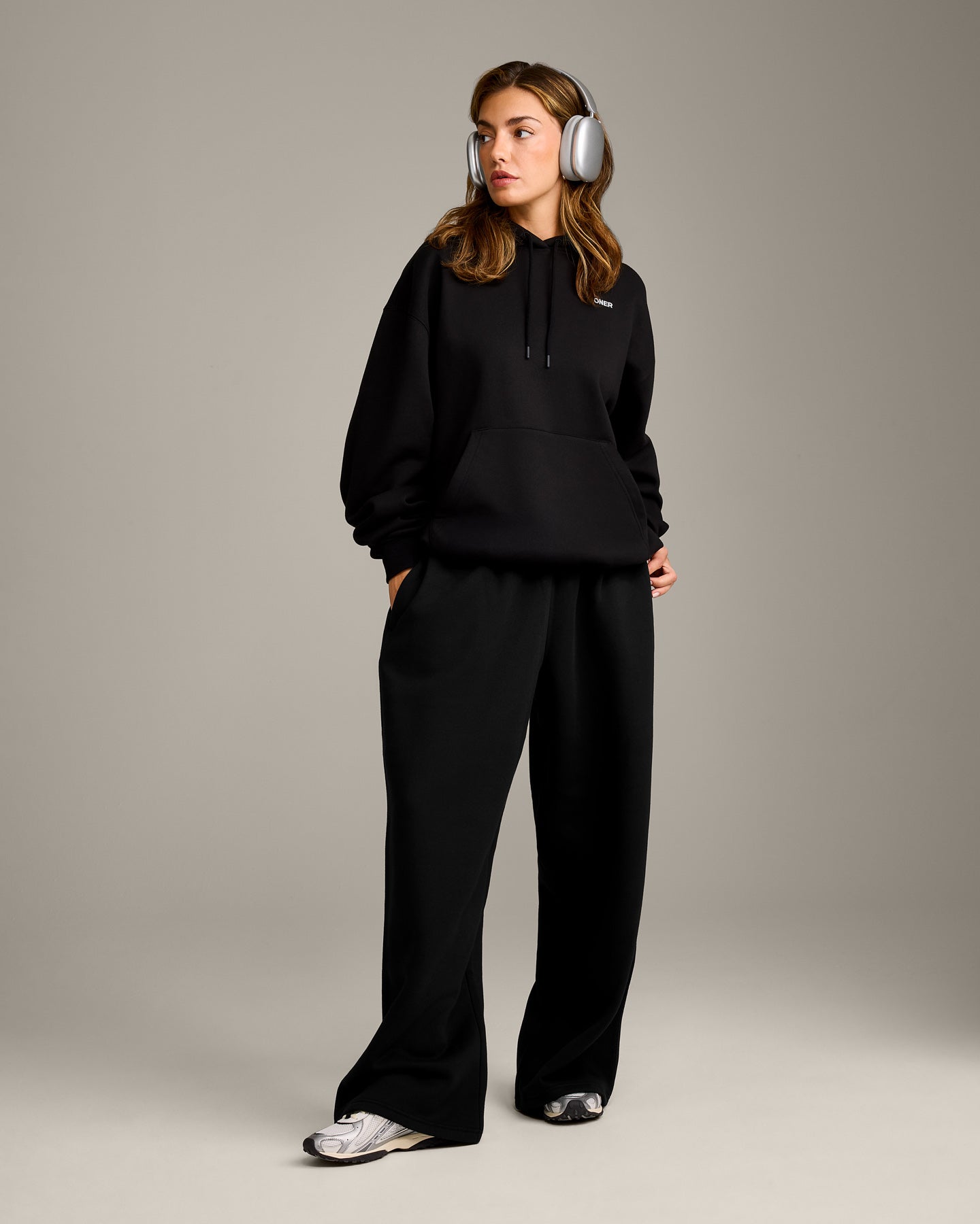 Foundations Cosy Oversized Straight Leg Joggers | Black