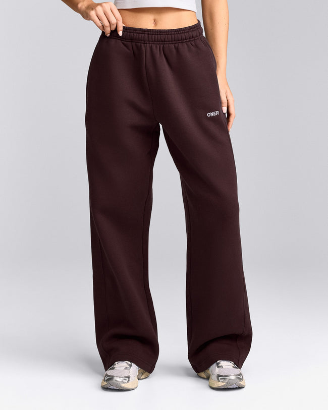 Foundations Cosy Straight Leg Joggers | Plum Brown