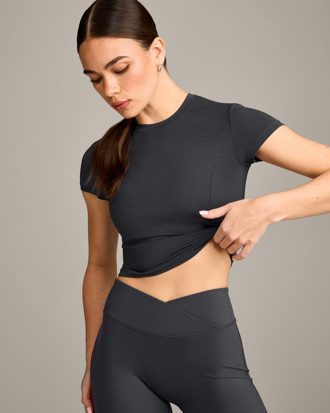 Mellow™ Motion Crew Neck Mid Top | Coal