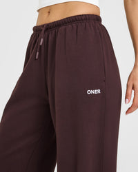 Mid Weight Relaxed Straight Leg Joggers | Plum Brown