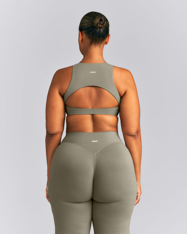 SoftMotion™ High Neck Sports Bra | Alpine Green